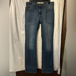 Ariat Legacy M4 Relaxed boot cut size 31/36 loop lock